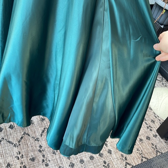 B.Darlin - Juniors' Pleated-Bodice High-Slit Evening Gown - Hunter Green  7/8 - Picture 10 of 17